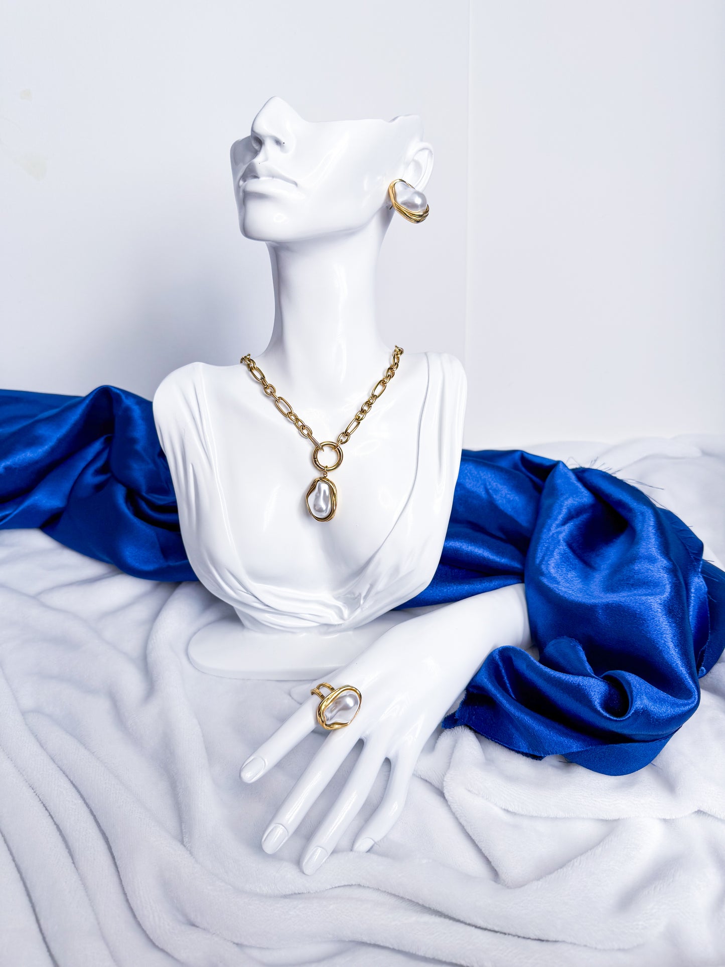 Pearl Goddess Earrings