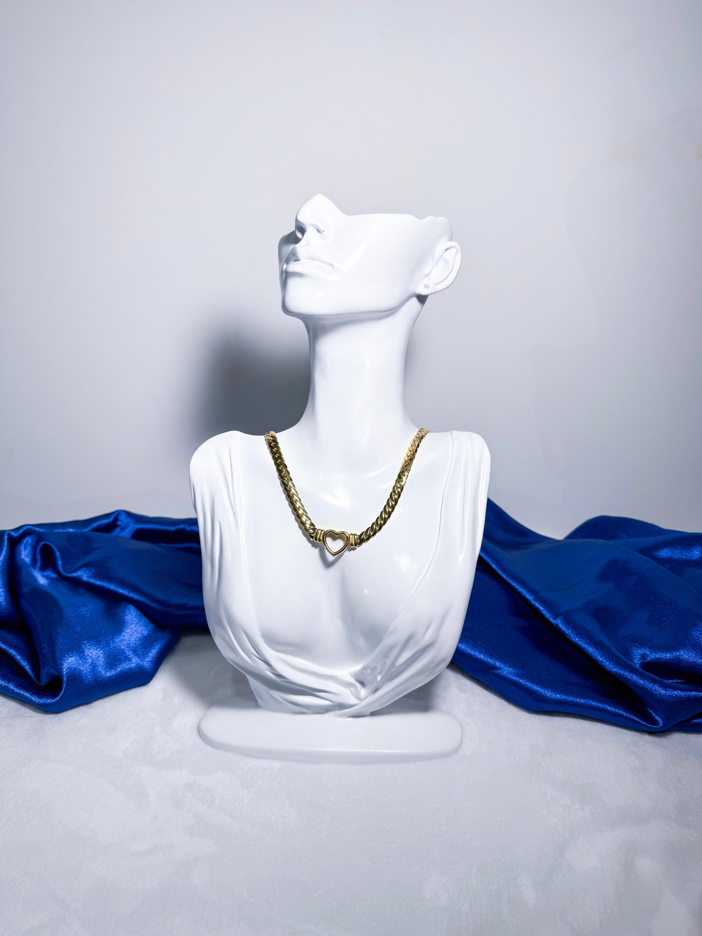 Open Heart Necklace (Gold)