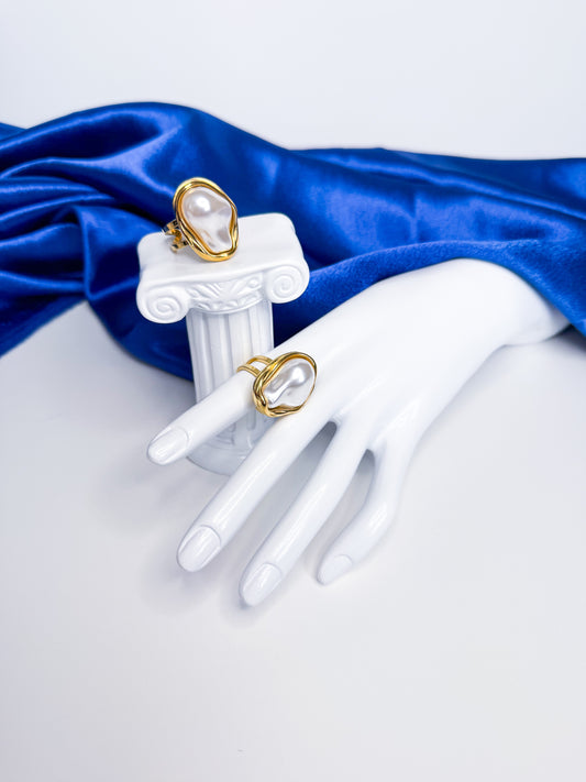 Pearl Goddess Ring