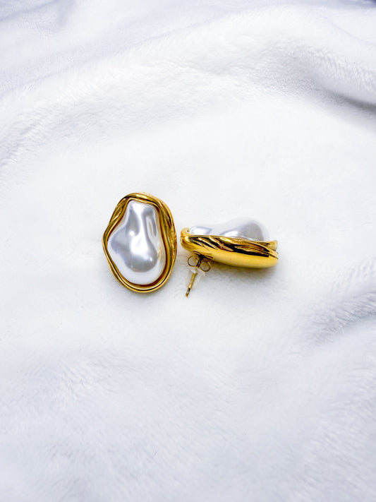 Pearl Goddess Earrings