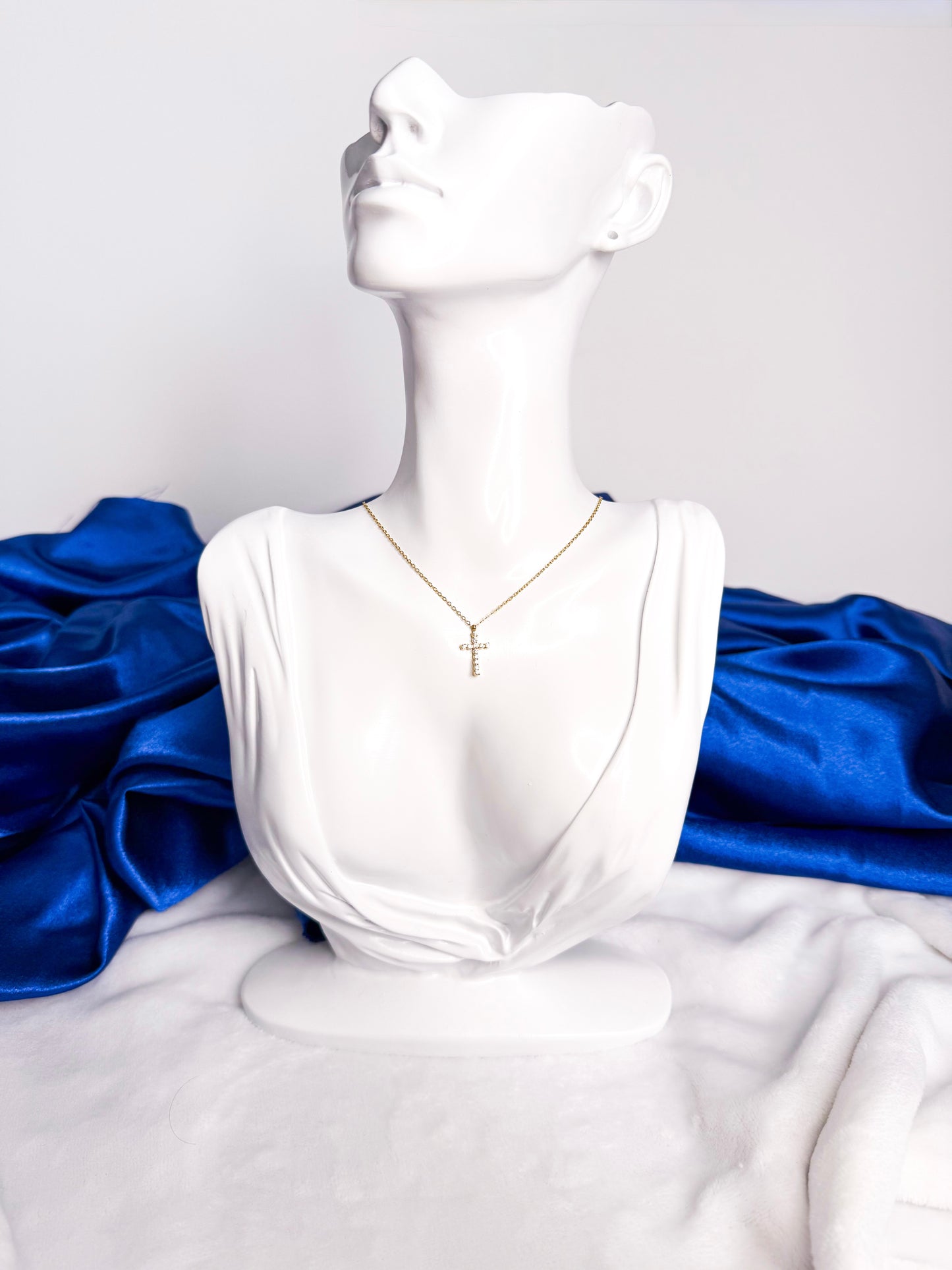 Victory Cross Necklace (Gold)