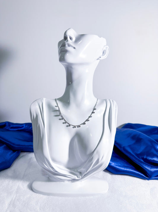 Queen's Lace Necklace (Silver)