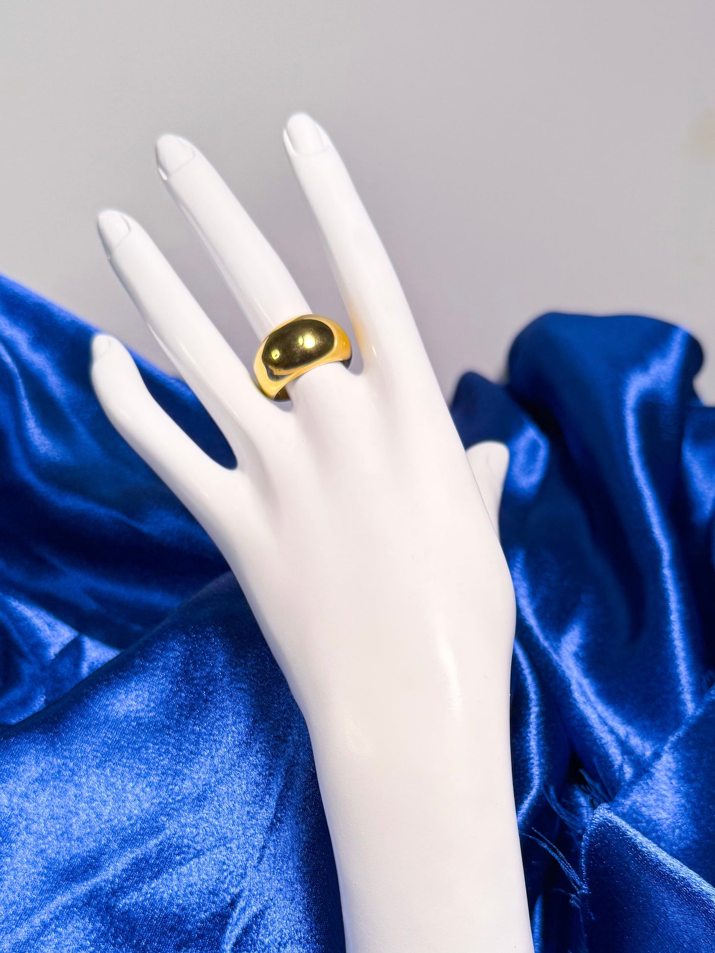 Estate Ring (Gold)