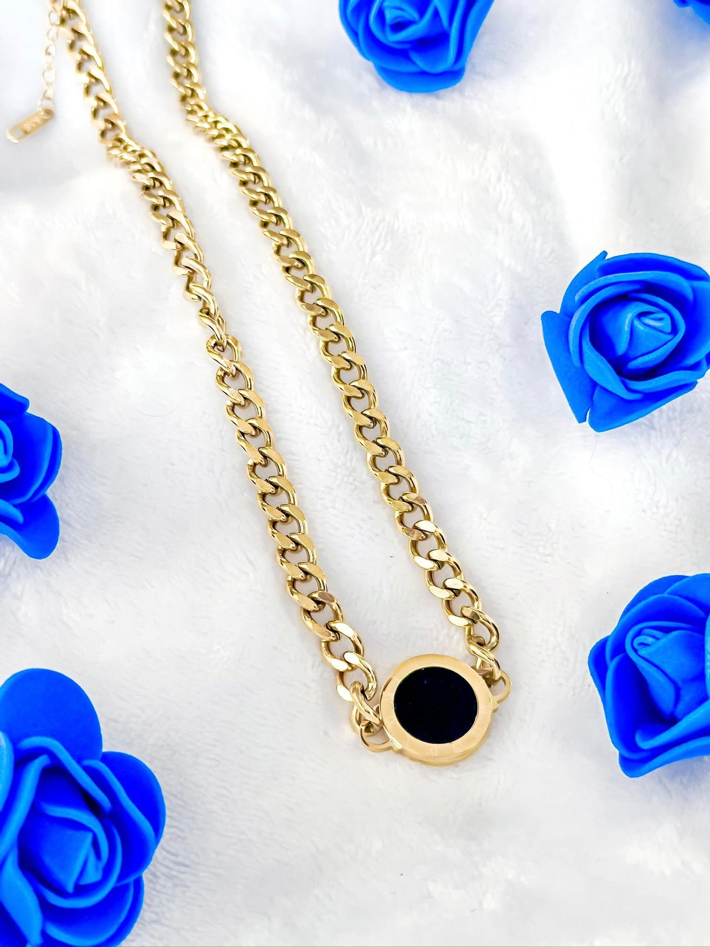 Lunar Eclipse Necklace (Gold)